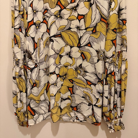 CAbi #3954 Sequel Yellow/Black Blouse - Size Medium - Picture 8 of 8